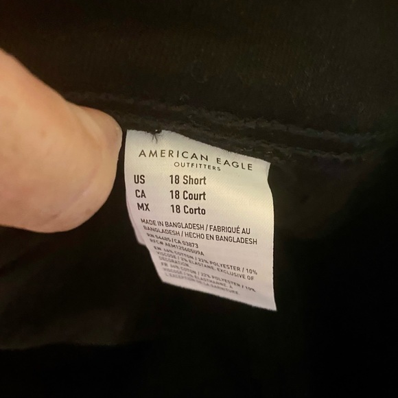 Women’s American Eagle Black Kickboot Jean 18S - Picture 5 of 8
